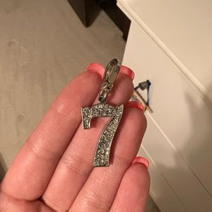 Juicy Couture 7 Charm!